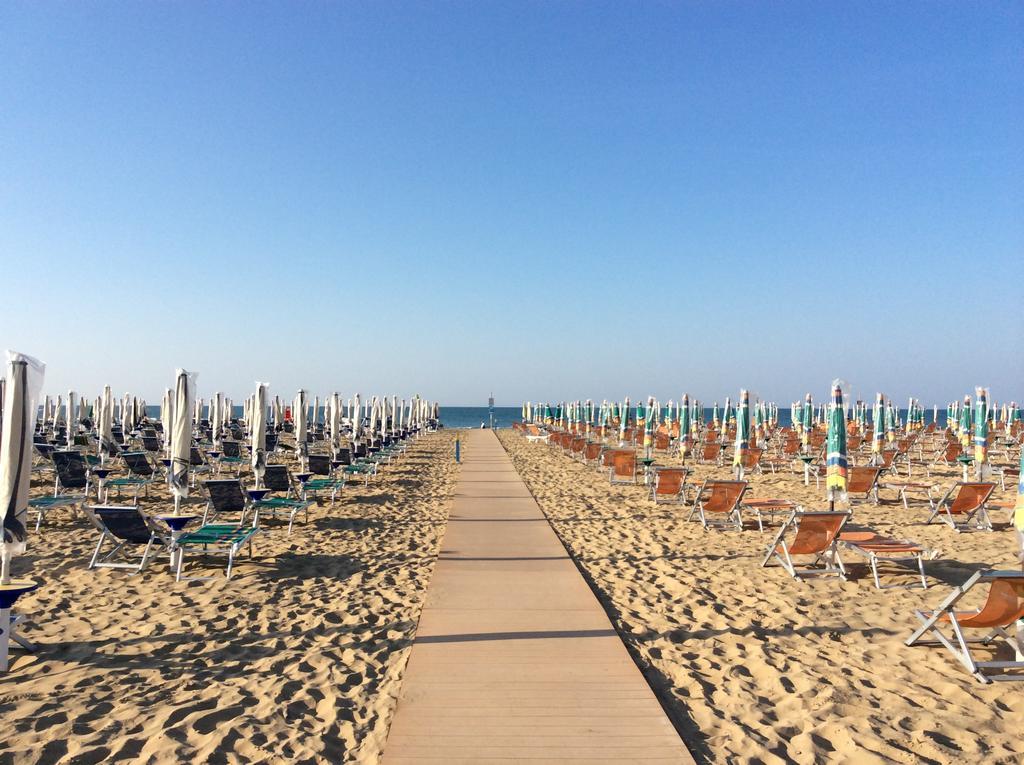 Appartamenti Bristol Bibione Esterno foto